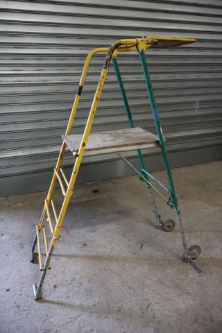 Escabeau de plâtrier alu jaune et vert pliants MACC 4 marches