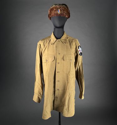 an army uniform worn by a soldier in the second world war