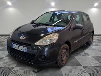 RENAULT - CLIO III 1.2 16V 75 PACK CLIM - ES - Mise en servi…