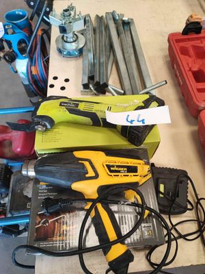 many tools that are sitting on a table together