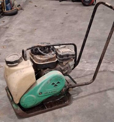 Plaque vibrante MIKASA type MVC-F70R (mauvais état) (Lot ven… - Photo 1