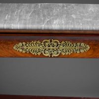 Console en acajou et placage d’acajou ouvrant par un tiroir … (photo 4)