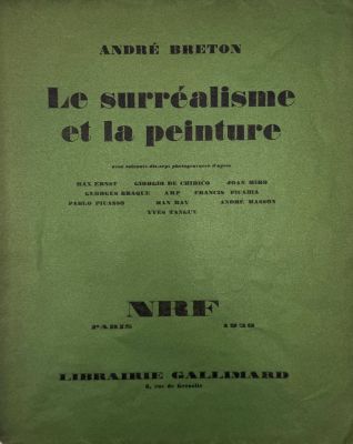 un vieux livre avec une couverture verte sur laquelle figurent des inscriptions noires