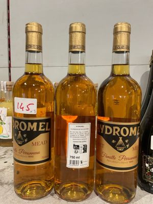 3B d’Hydromel en 75cl par la famille Perronneau. - Photo 1