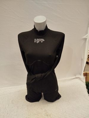 Lot de 18 Combishorts de la marque HOMIES FROM PARIS