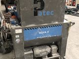 a machine that is sitting in the garage
