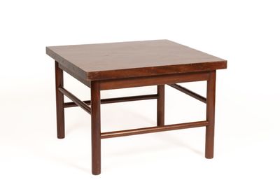 DUJO CUBA, éditeur. Table basse de forme carrée en acajou, r…