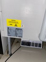 Une vitrine réfrigérée service arrière en inox et verre 4m E… (photo 3)