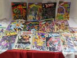 de nombreuses bandes dessinées exposées sur une table