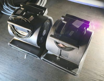 a camera that is sitting on top of a table