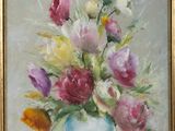 une peinture à l'huile représentant un vase avec des fleurs sur une table
