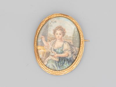 une image représentant un portrait miniature d'une femme vêtue d'une robe bleue