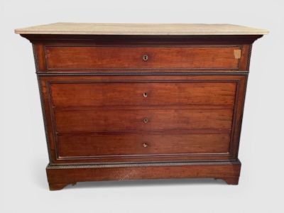 COMMODE - BUREAU en acajou et placage d'acajou, ouvrant par 4 tiroirs,