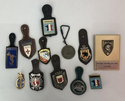 Lot de médailles diverses.