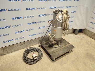 POMPE IMMERGÉE TRIPHASÉE… - Photo 1