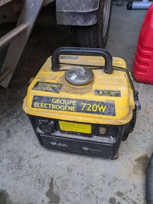 Petit groupe électrogène 720W marque et type illisible - Photo 1
