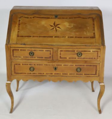 Bureau de pente en bois de placage marqueté en feuilles, fil…