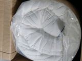 une boîte contenant un rouleau de papier toilette