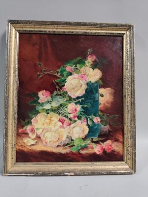 une peinture à l'huile représentant des roses dans un vase posé sur une table
