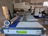 une image d'une machine dans une usine