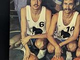 a picture of a group of basketball players posing for a picture
