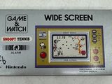 une boîte « Game & Watch » contenant un jeu