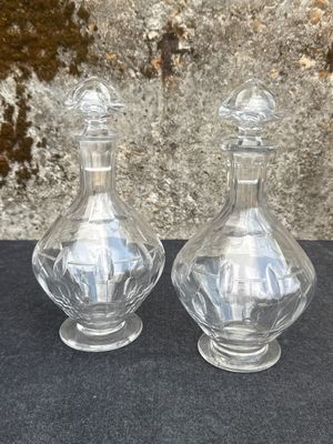 Paire de carafes en cristal taillé - Élégance et raffinement