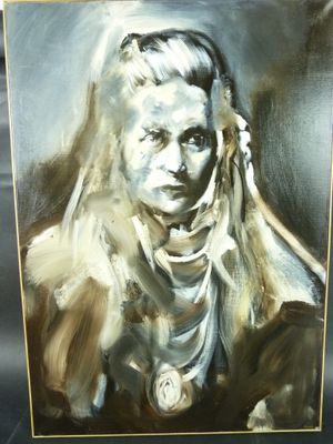 une peinture à l'huile représentant une femme aux cheveux longs portant un collier