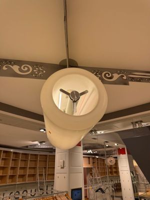 Luminaire en forme de réacteur en PVC blanc translucide et m…