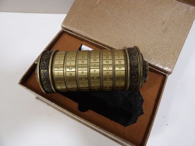 Cryptex, idéal pourvos escape games maison ou replonger dans… - Photo 1