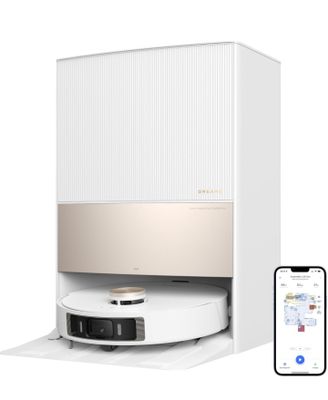 une image d'un roombake avec une télécommande à côté
