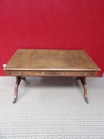 Bureau de style Régence double face ouvrant par 2 tiroirs en… (photo 3)