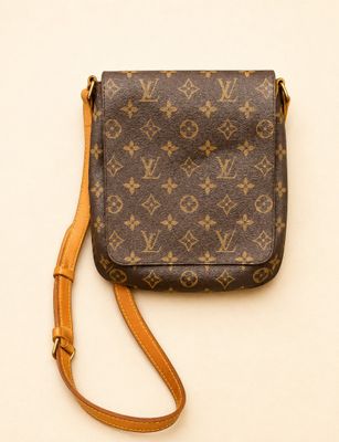 louis vuitton cross body bag