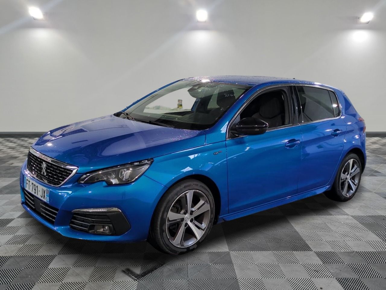 PEUGEOT 308 BlueHDi 130ch SS BVM6 GT - Berline moderne avec faible consommation