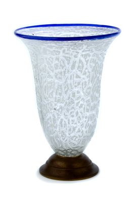 TRAVAIL DU MILIEU DU XXe SIÈCLE