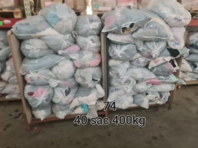 Lot d’environ 400 kg de vêtements en sacs – Mixte Ensemble d…