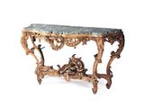 une console au plateau en marbre, ornée de sculptures raffinées