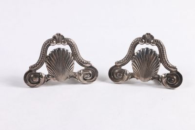 paire de serre-livres anciens en argent plaqué, en forme de coquille Saint-Jacques