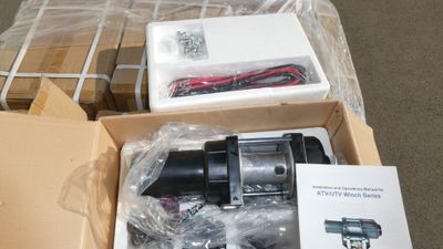 42 Treuils avec moteurs électriques 5 Treuils à fixer sur re…