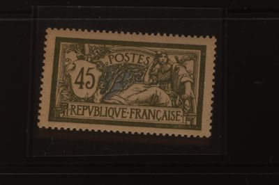 un timbre sur lequel figurent une femme et un homme