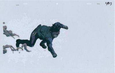 un homme qui descend à snowboard le long d'une pente enneigée