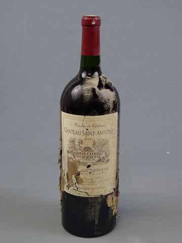 CHATEAU SAINT ANTOINE, Bordeaux supérieur, MEB au château, un mag...