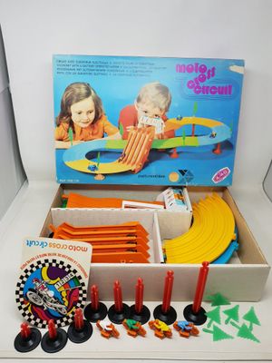 LES JOUETS MONT BLANC (v.1970) boite de MOTO-CROSS CIRCUIT, …