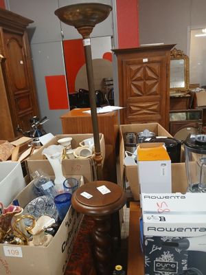 a lot of boxes and boxes on the floor in a room