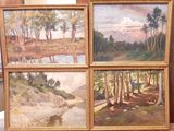 trois tableaux encadrés représentant une rivière et des arbres, exposés dans une pièce