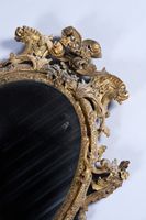 Paire de miroirs de forme ovale en bois mouluré sculpté et d… (photo 4)