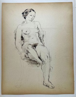 un dessin représentant une femme assise sur une chaise, les jambes croisées