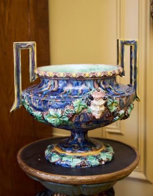 Thomas SERGENT (1830-1890). Vase cratère sur piédouche à deu…