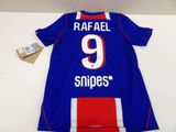 a blue and red soccer jersey with the number 9 on it