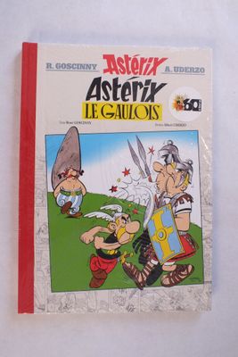 une image représentant un album de bande dessinée sur laquelle figure un homme tenant une épée
